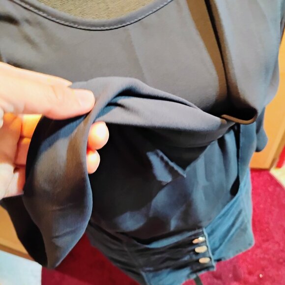 Oasis faux wrap metal faceted long sleeve blouse in blue, size 8 (small) - Picture 9 of 12